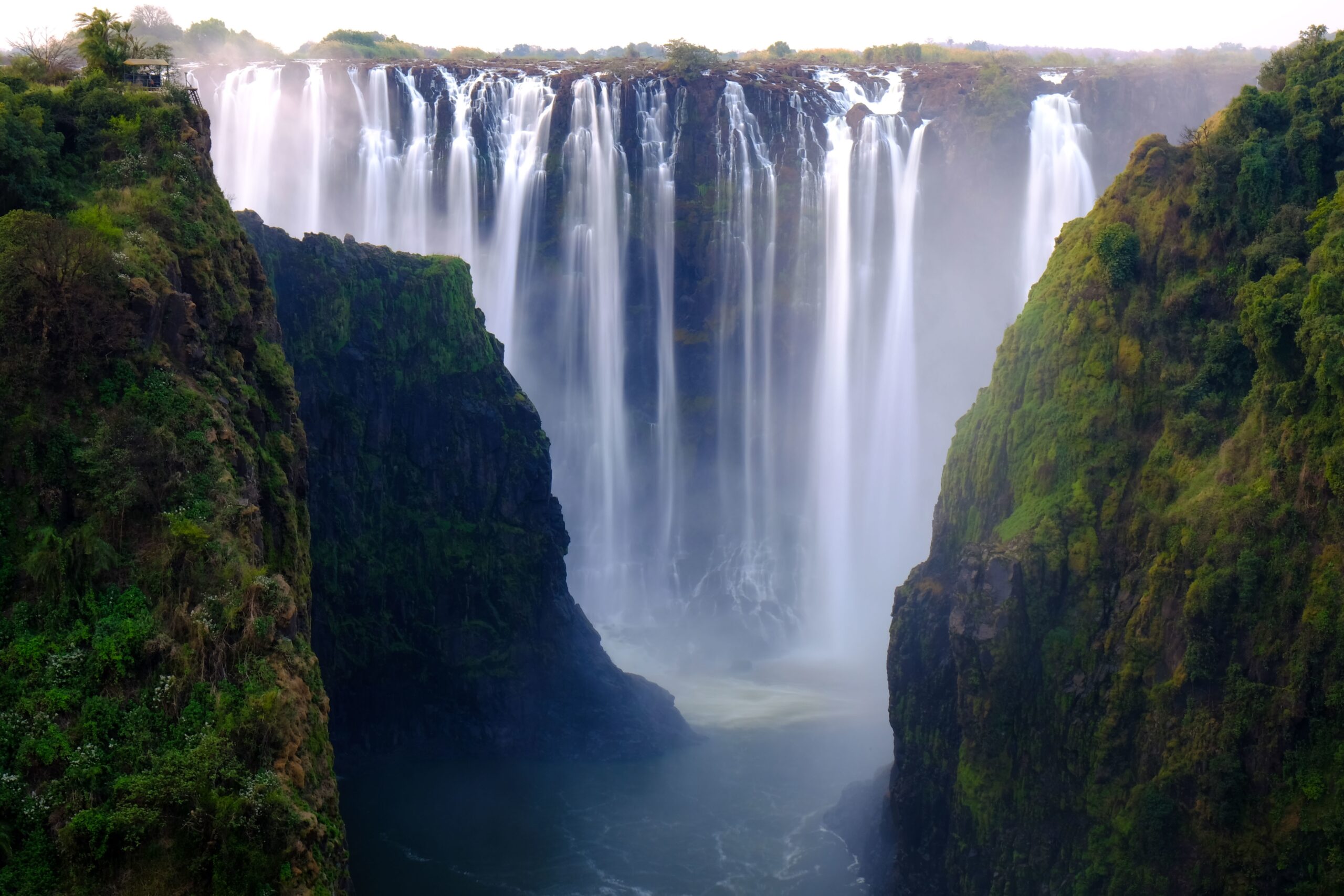 4-Day Victoria Falls Immersion: Waterfalls, Wildlife & Culture